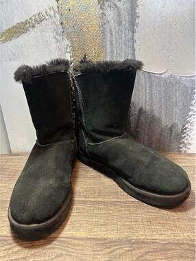 Woman's Black UGG Boots
